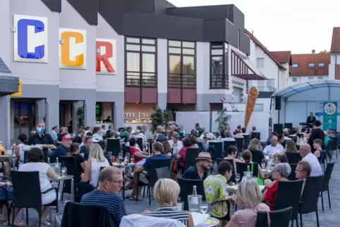 Bei der Sommer Lounge konnten bis zu 200 Zuhörer Platz nehmen. 