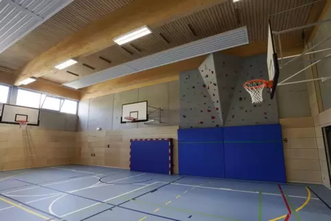 Sportunterricht unter Corona-Bedingungen: Seit den Sommerferien war die Stadt damit beschäftigt, alle Hallen und die dazugehörig