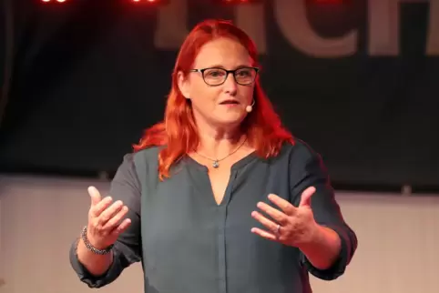 Verschont weder Politiker noch Lobbyisten: Anny Hartmann.