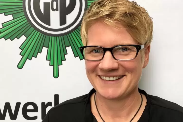 Sabrina Kunz (40), Landesvorsitzende der Gewerkschaft der Polizei. 