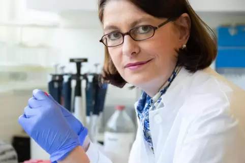 Sigrun Smola, Virologin am Homburger Uniklinikum. Sigrun Smola, Virologin am Homburger Uniklinikum.