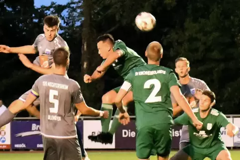 Die SVK-Defensivspieler waren im Spiel gegen den TuS Mechtersheim sehr gefordert, zeigten aber eine stabile Leistung.