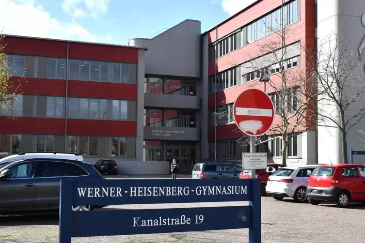Am Werner-Heisenberg-Gymnasium ist ein Schüler positiv auf Corona getestet worden. 