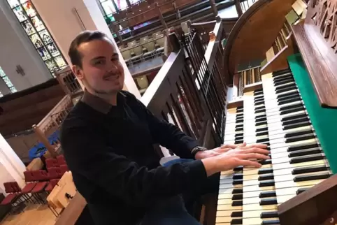 Der Haßlocher Lukas Euler, der in Leipzig Kirchenmusik studiert, ist einer der acht Finalisten des Deidesheimer Wettbewerbs. 