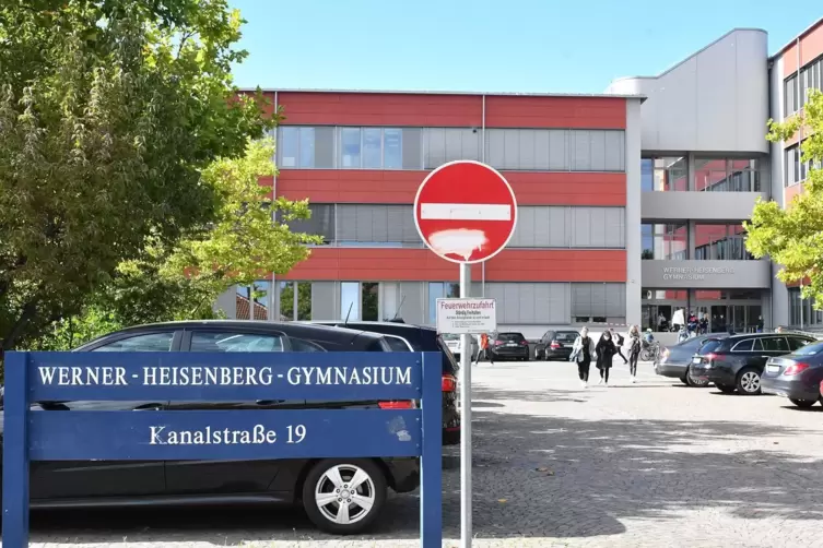 Am Werner-Heisenberg-Gymnasium läuft der Schulbetrieb normal weiter. 