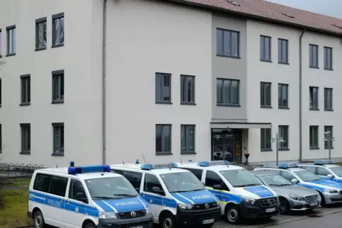 In Bexbach ist die Bundespolizei in der ehemaligen Saarpfalz-Bundeswehrkaserne ansässig. 