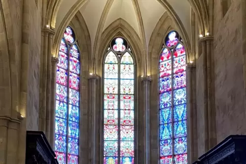 Göttliches Leuchten: Die Kirchenfenster von Gerhard Richter im Chor der Abteikirche. Göttliches Leuchten: Die Kirchenfenster von Gerhard Richter im Chor der Abteikirche.