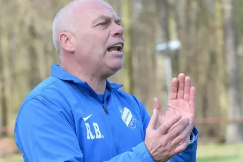 Hofft auf Punkte: Geinsheims Trainer Rudi Brendel.