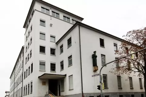 Der Erlös aus dem Verkauf des Bistumshauses St. Josef in Speyer soll in Entschädigungszahlungen fließen.