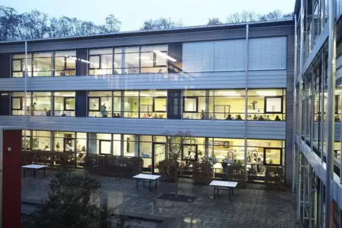 Die Mannlich-Realschule plus. 