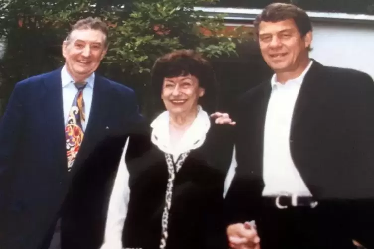 Otto Rehhagel mit Fritz und Italia Walter. 