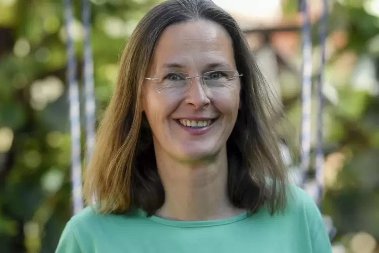 Nicole Born hat das von Manfred Pfeifer aufgegebene Ehrenamt gern angenommen. Beide geh&ouml;ren den Gr&uuml;nen an.