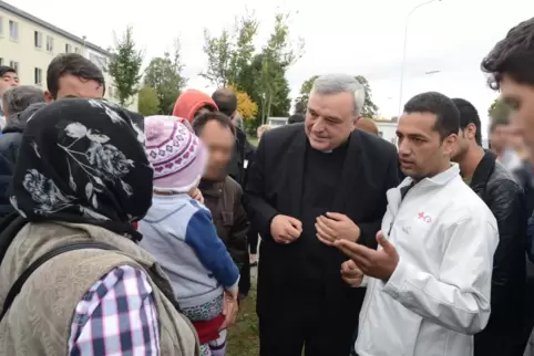 Vor genau fünf Jahren: Bischof Karl-Heinz Wiesemann besucht am 7. Oktober 2015 die AfA. Vor genau fünf Jahren: Bischof Karl-Heinz Wiesemann besucht am 7. Oktober 2015 die AfA.