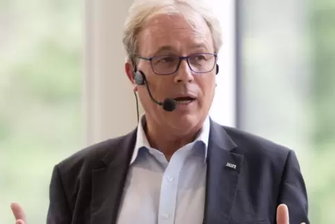 IGM-Chef Michael Groß will nicht für den Landtag kandidieren, aber geht zurück in die FDP.
