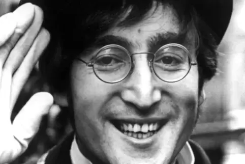 John Lennon, das Genie aus Liverpools Arbeiterviertel.