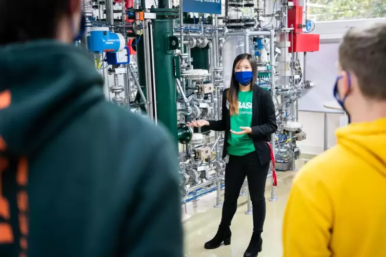 Ein duales Studium hat einen hohen Praxisanteil. Das wurde beim Info-Tag der BASF deutlich.