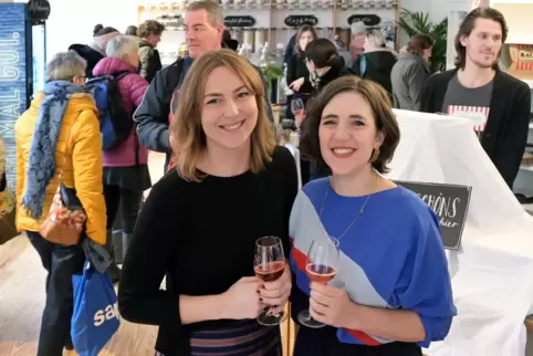 Im Dezember 2019 bei der Eröffnung ihres Unverpackt-Ladens in der Großen Greifengasse 1: Luise Sobetzko (links) und Sophie Etzko Im Dezember 2019 bei der Eröffnung ihres Unverpackt-Ladens in der Großen Greifengasse 1: Luise Sobetzko (links) und Sophie Etzko