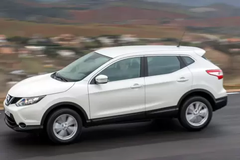 Ein weißer Nissan Qashqai gehört zu den gestohlenen Autos. 
