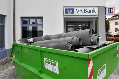 Die VR-Bank-Filiale in Hambach wird bis Januar umgebaut. 