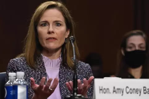 Amy Coney Barrett .