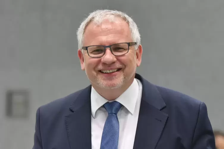 Landrat Hans-Ulrich Ihlenfeld tritt f&uuml;r die CDU zur Wiederwahl am 8. November an. 