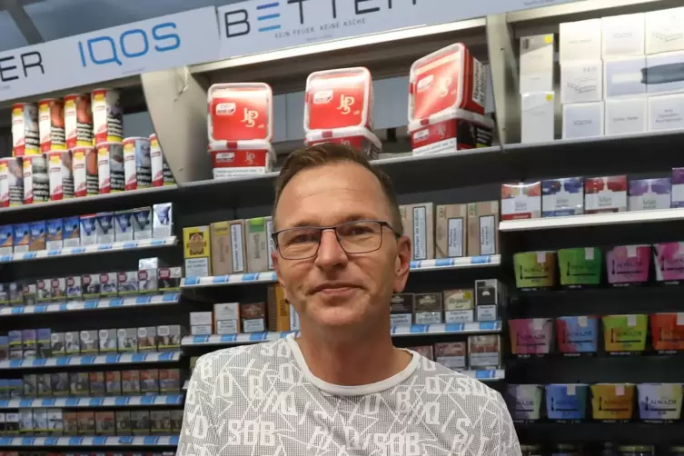 Dirk Bergstr&auml;&szlig;er versucht zu beschwichtigen und aufzukl&auml;ren. 