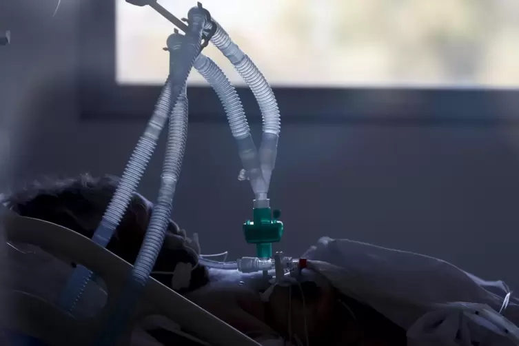 Auf der Intensivstation des Klinikums liegen drei Patienten.
