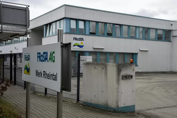 Das Frosta-Werk Rheintal in der Industriestraße. Dort werden am Montag Corona-Schnelltests eingesetzt. 