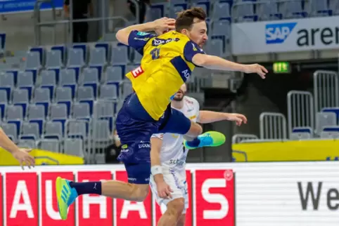Im Anflug: Patrick Groetzki.