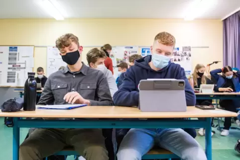 Das Gericht sagt: Die Maske ist ein geeignetes Mittel im Kampf gegen die Pandemie. 
