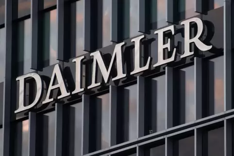 Unerwartet schnelle Markterholung: Daimler, hier die Konzernzentrale in Stuttgart-Untertürkheim, geht davon aus, beim Betriebser