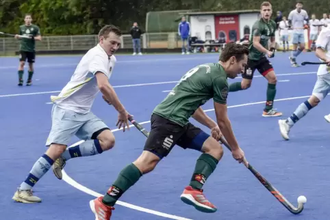 TG-Verteidiger Christian Dopp (grünes Trikot, hier im Spiel gegen die Zehlendorfer Wespen) wird am Sonntag gegen die stärkste Of