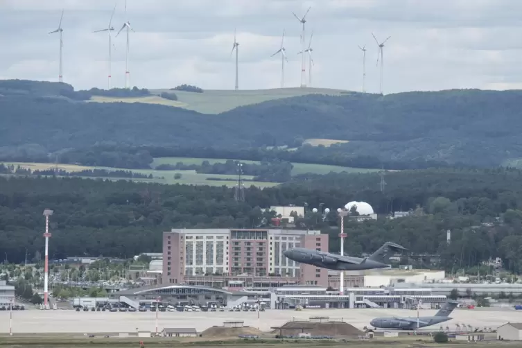 Auf der Airbase in Ramstein baut die Nato ein Weltraumzentrum auf. 