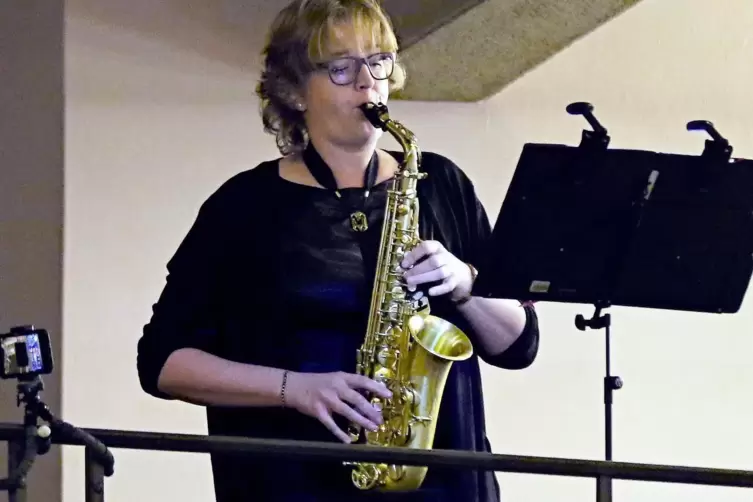 Steph Winzen ist Botschafterin für das Instrument des Jahres: das Saxofon. 