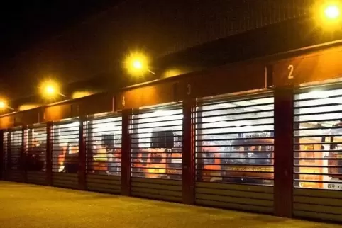 In manchen Bereichen nicht mehr zeitgemäß: Feuerwache in der Industriestraße. In manchen Bereichen nicht mehr zeitgemäß: Feuerwache in der Industriestraße.