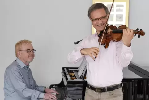Wolfgang Müller-Steinbach (links) und Martin Merger fanden über einen Artikel in der RHEINPFALZ zueinander. 