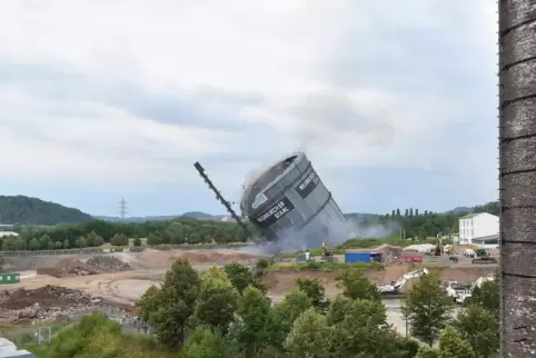 Hier baut die Globus-Gruppe ihr erstes neues saarländisches SB-Warenhaus seit 30 Jahren: Um Platz für die Baustelle zu schaffen,