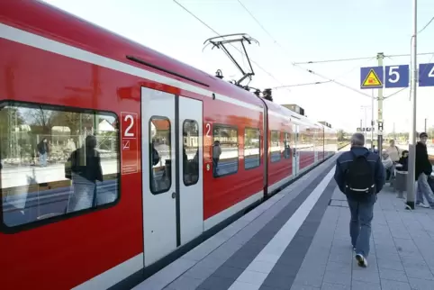 S3: Fährt ab 2023 von Germersheim bis Karlsruhe weiter
