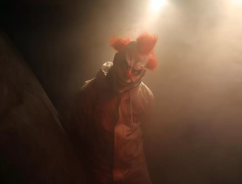 ... und zum Schluss wartet der Endgegner: der Clown. War es das? Hast du es nun geschafft? Oder geht es n0ch weiter?