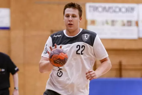 Kehrt zum ersten Mal im TuS-Trikot nach Haßloch zurück: Nils Röller. 