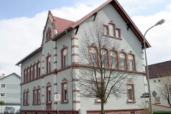 Jede Zeit hat ihren Baustil: Das Haus in Römerberg ist ein übernommener Altbestand ...