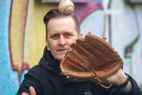 Baseball-Pionier: Frank Brzoska. Baseball-Pionier: Frank Brzoska.
