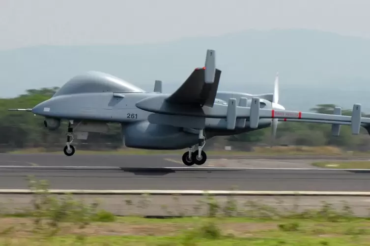 Die Bundeswehr wünscht sich zum Schutz von Patrouillen eine Bewaffnung der bereits von ihr genutzten israelischen Heron-TP-Drohn