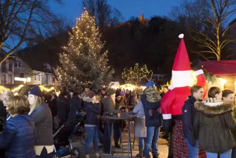 Stimmungsvolles Weihnachtsgetümmel – wie hier auf dem Alten Markt – wird es in diesem Jahr in der Sickingenstadt nicht geben.