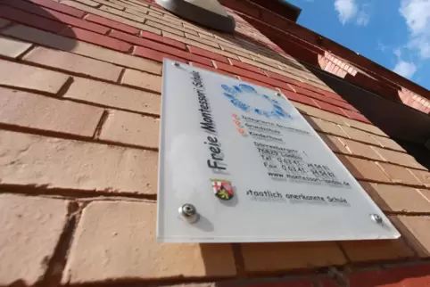 In etlichen Schulen gibt es einzelne Infektionen, so auch in der Montessori-Schule in Landau. 