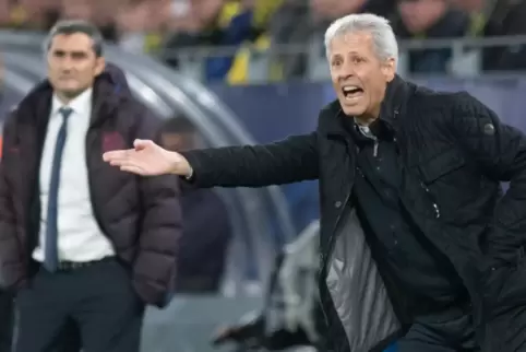  Gipfeltreffen mit dem FC Bayern München: Dortmunds Trainer Lucien Favre.