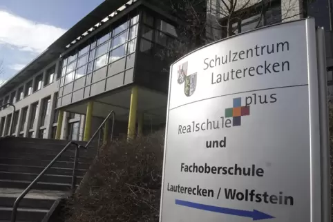 Die Schulen werden leer bleiben: Informationen gibt es nicht im Gebäude sondern im Netz.