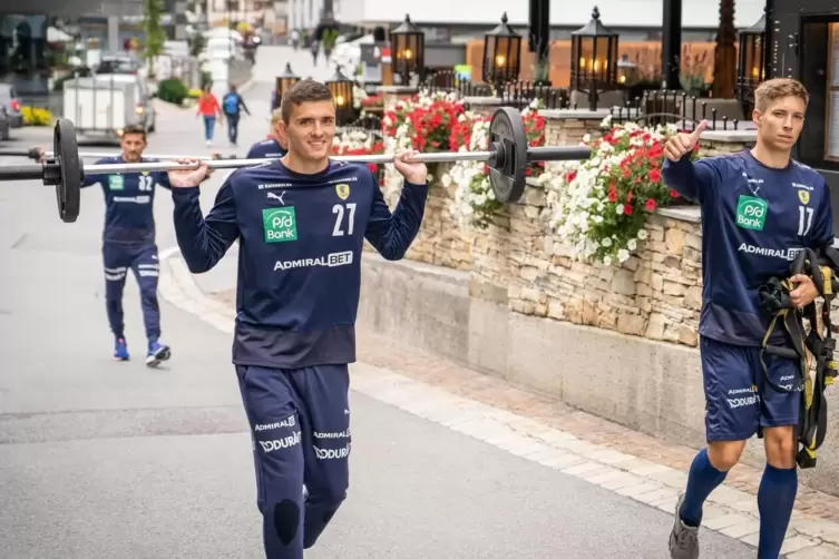 Fit f&uuml;r den Fall, dass er gebraucht wird: Jannis Schneibel. 