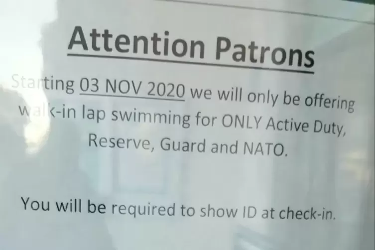 Personen, die das Hallenbad auf der Air Base nutzen m&ouml;chten, m&uuml;ssen ab dem 3. November ihren Ausweis vorzeigen. 