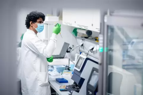 Die Pharmafirma Biontech arbeitet an der Zulassung eines Corona-Impfstoffs.